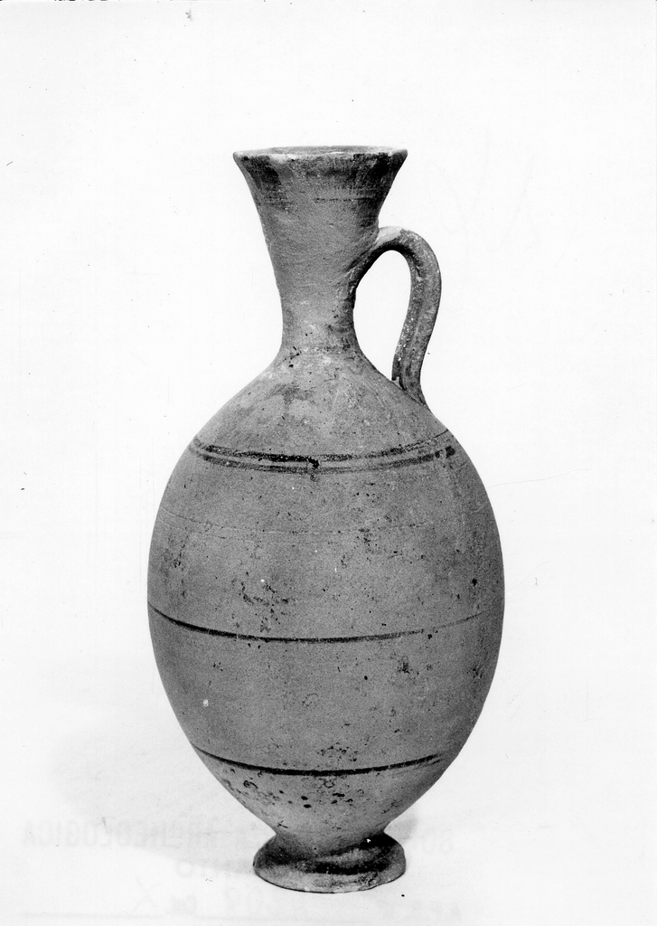 lekythos - fabbrica locale (inizio sec. IV a.C)
