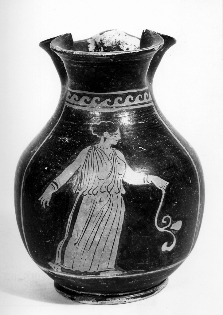 oinochoe a bocca trilobata - fabbrica apula (prima metà sec. IV a.C)