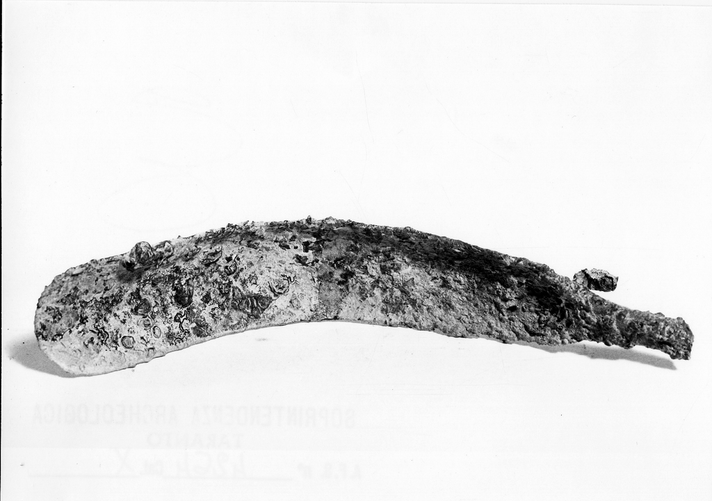 strigile - fabbrica locale (fine/ inizio secc. IV a.C. - III a.C)