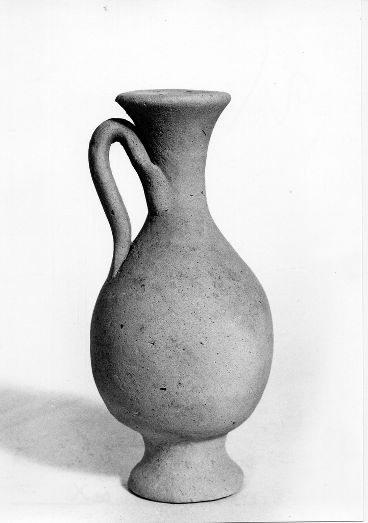 lekythos - fabbrica locale (fine sec. IV a.C)