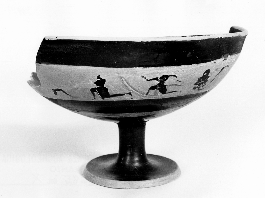 kylix - fabbrica locale (metà sec. VI a.C)