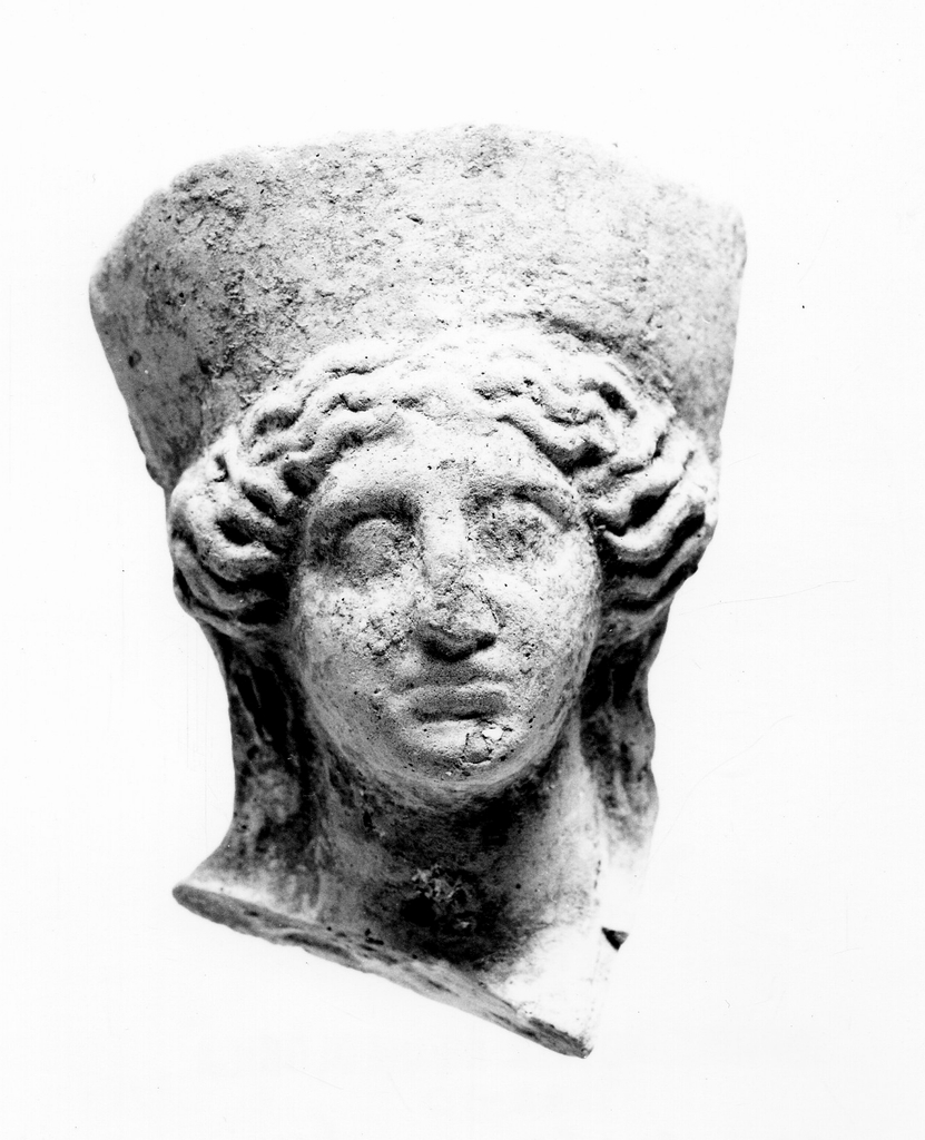 offerente (statuetta) - officina tarantina (metà sec. V a.C)