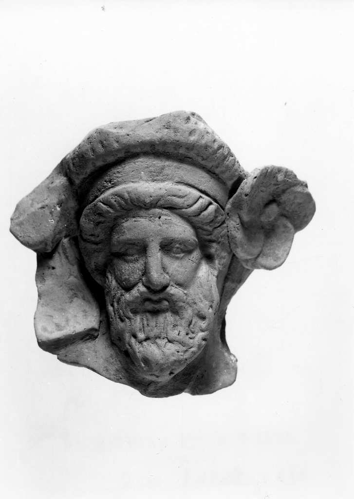 figura maschile barbata (terracotta figurata) - officina tarantina (metà sec. IV a.C)