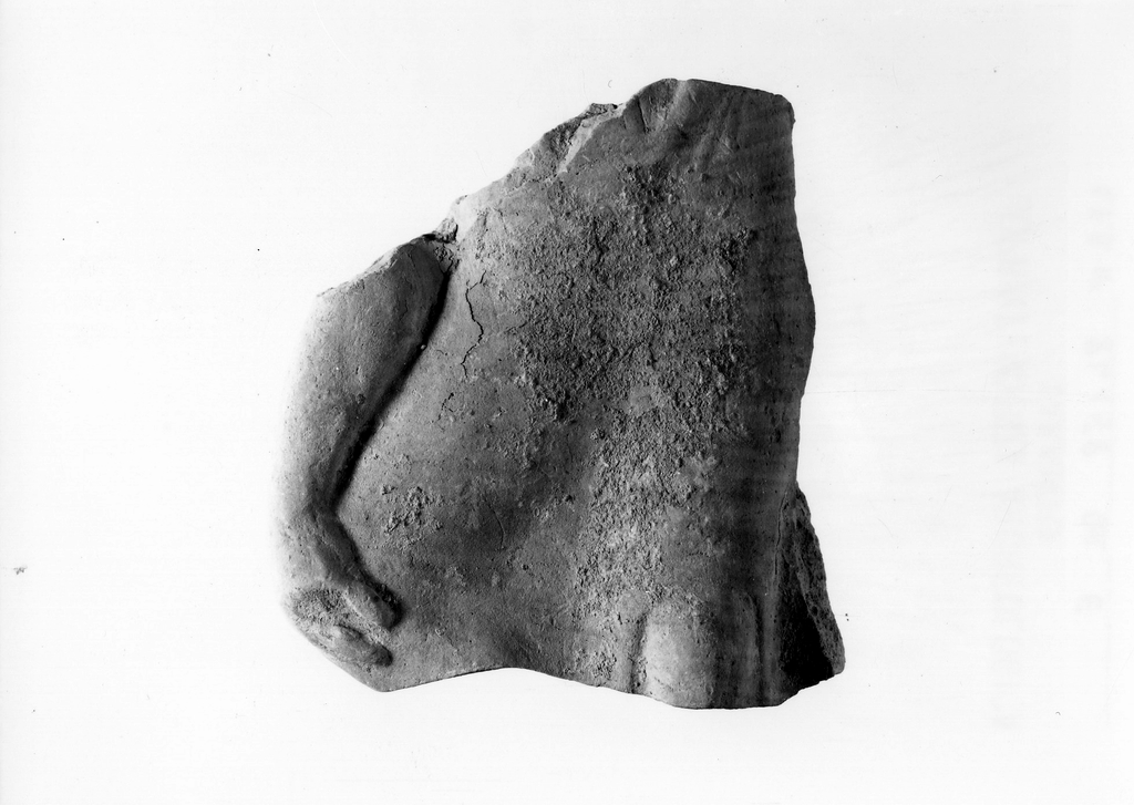 figura maschile recumbente su kline (terracotta figurata) - officina tarantina (sec. V a.C)
