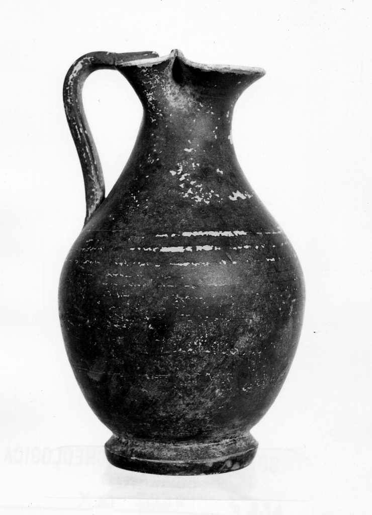 oinochoe a bocca trilobata - fabbrica locale (fine/ inizio secc. IV a.C. - III a.C)