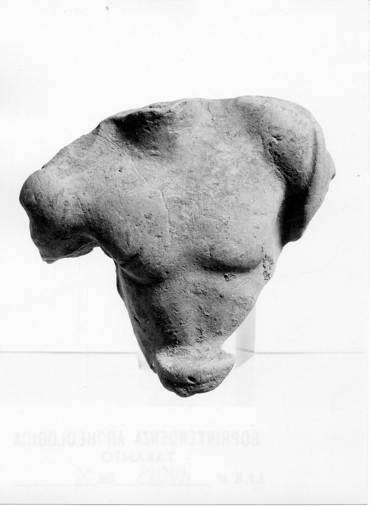 Dyonisos-Hades (terracotta figurata) - fabbrica tarantina (fine sec. V a.C)