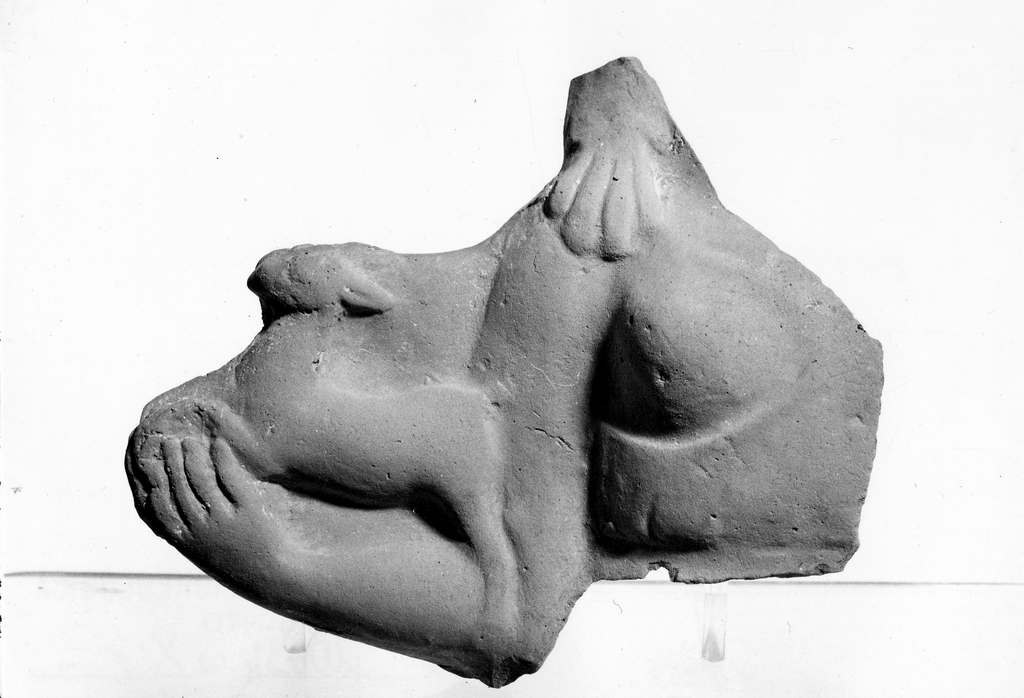 Artemis-Bendis (terracotta figurata) - fabbrica tarantina (fine/ inizio secc. V a.C. - IV a.C)