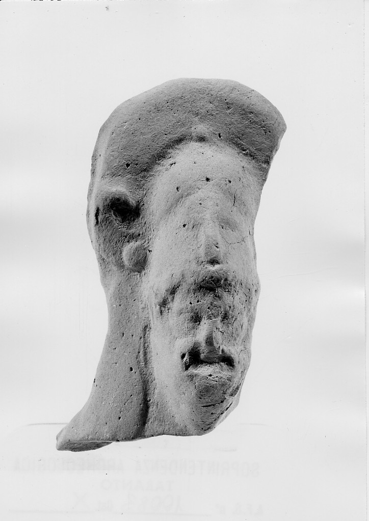 Dionysos-Hades (terracotta figurata) - fabbrica tarantina (fine/ inizio secc. V a.C. - IV a.C)