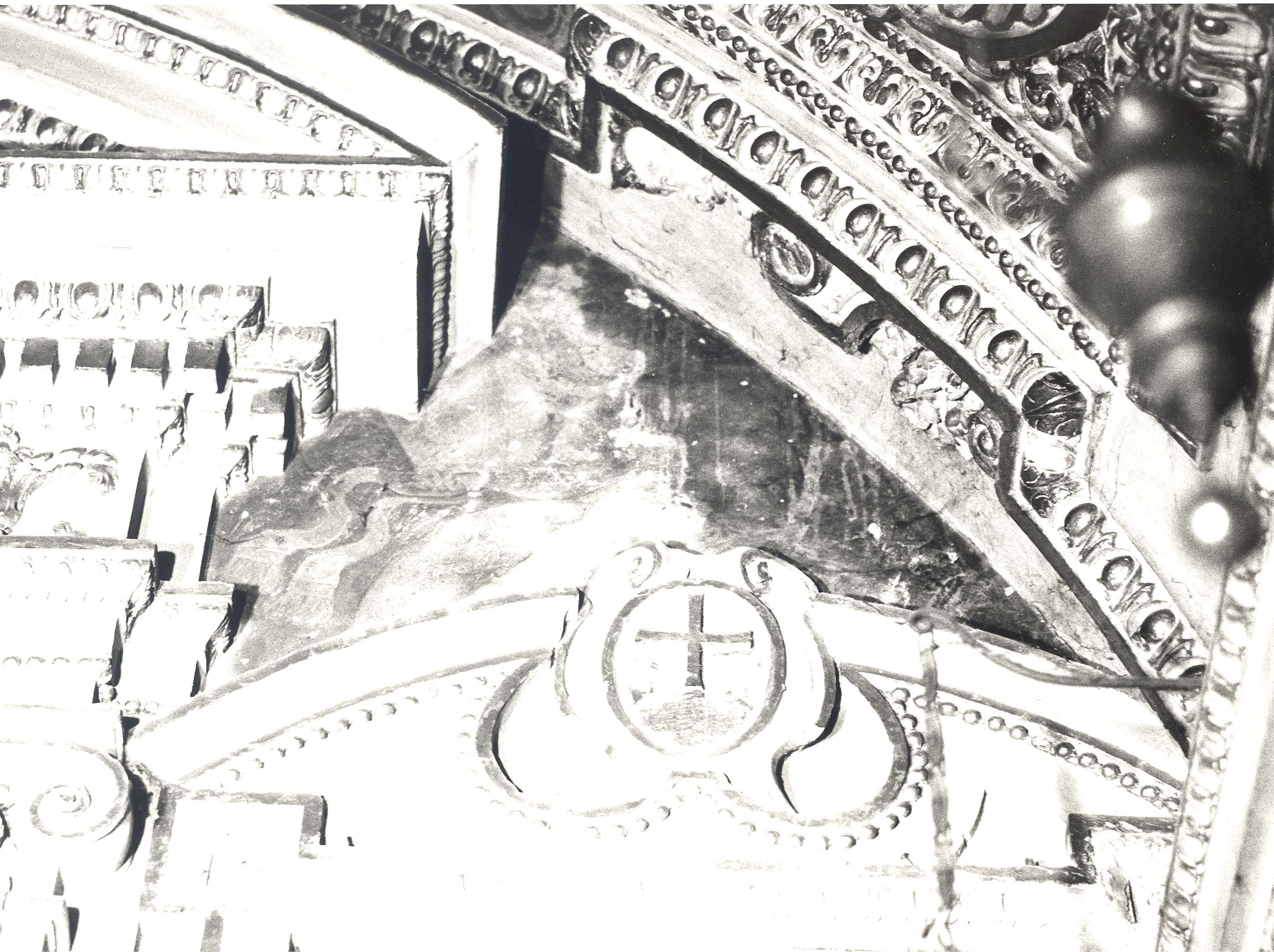 putto porta mitria (dipinto, elemento d'insieme) di Bellini Filippo (sec. XVI)