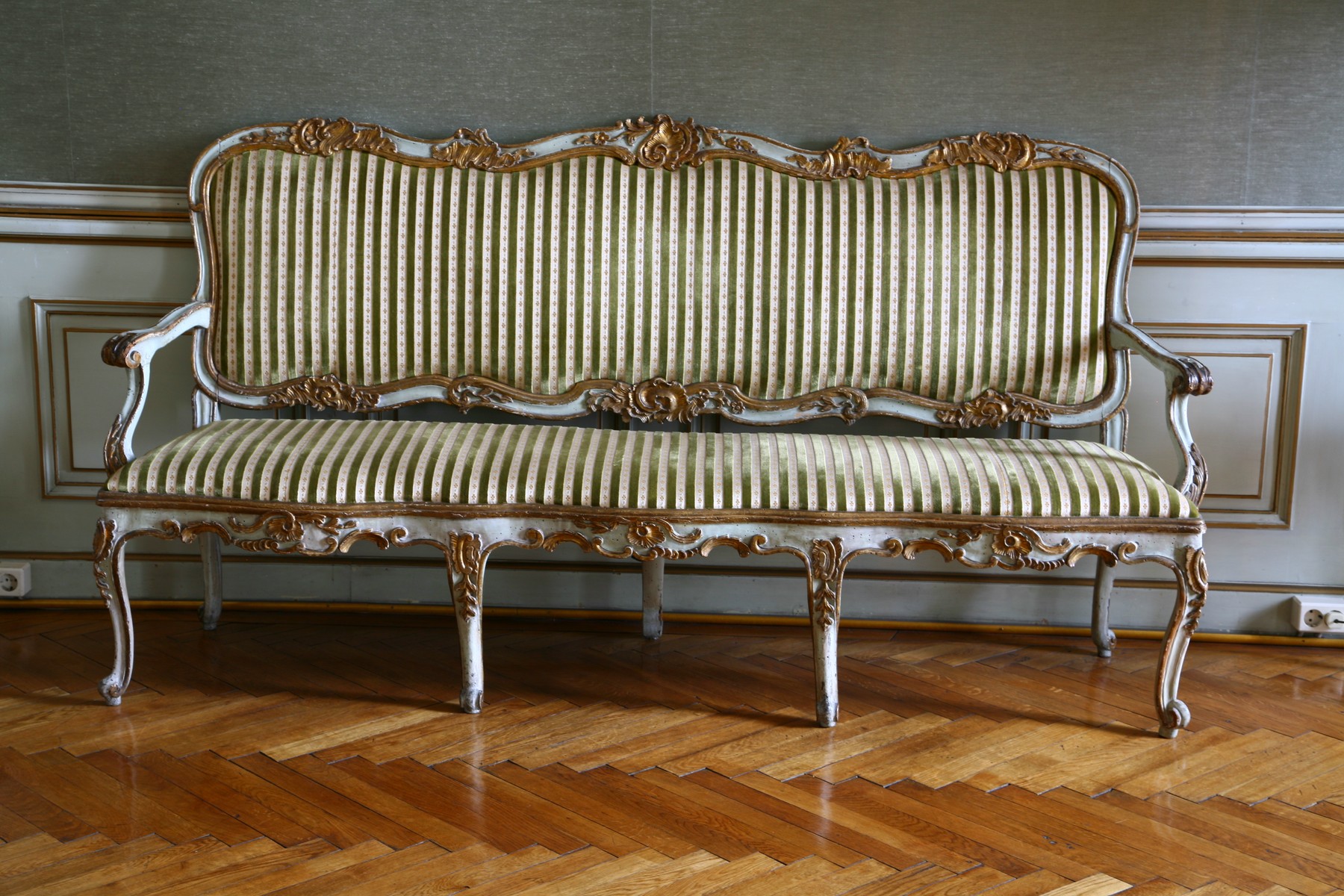 divanetto - ambito italiano (ultimo quarto sec. XVIII)