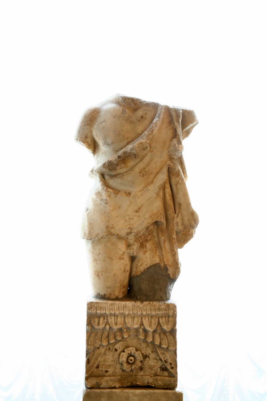 Torso virile (scultura) (Eta' degli Antonini)