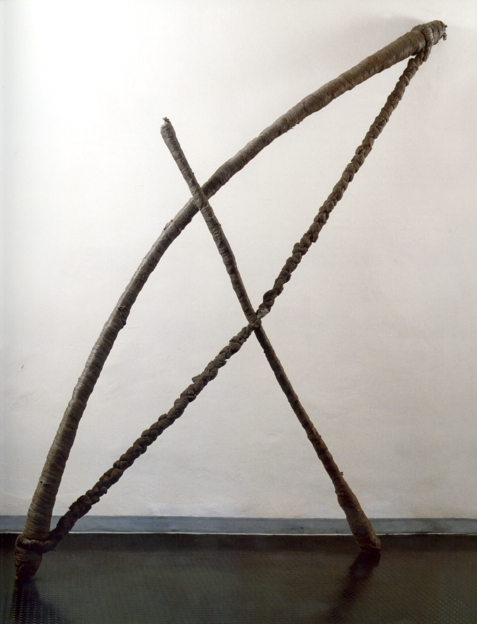 L'Arco di Ulisse, arco di lana d'acciaio (oggetto ricreato, opera isolata) di Pascali Pino (XX)
