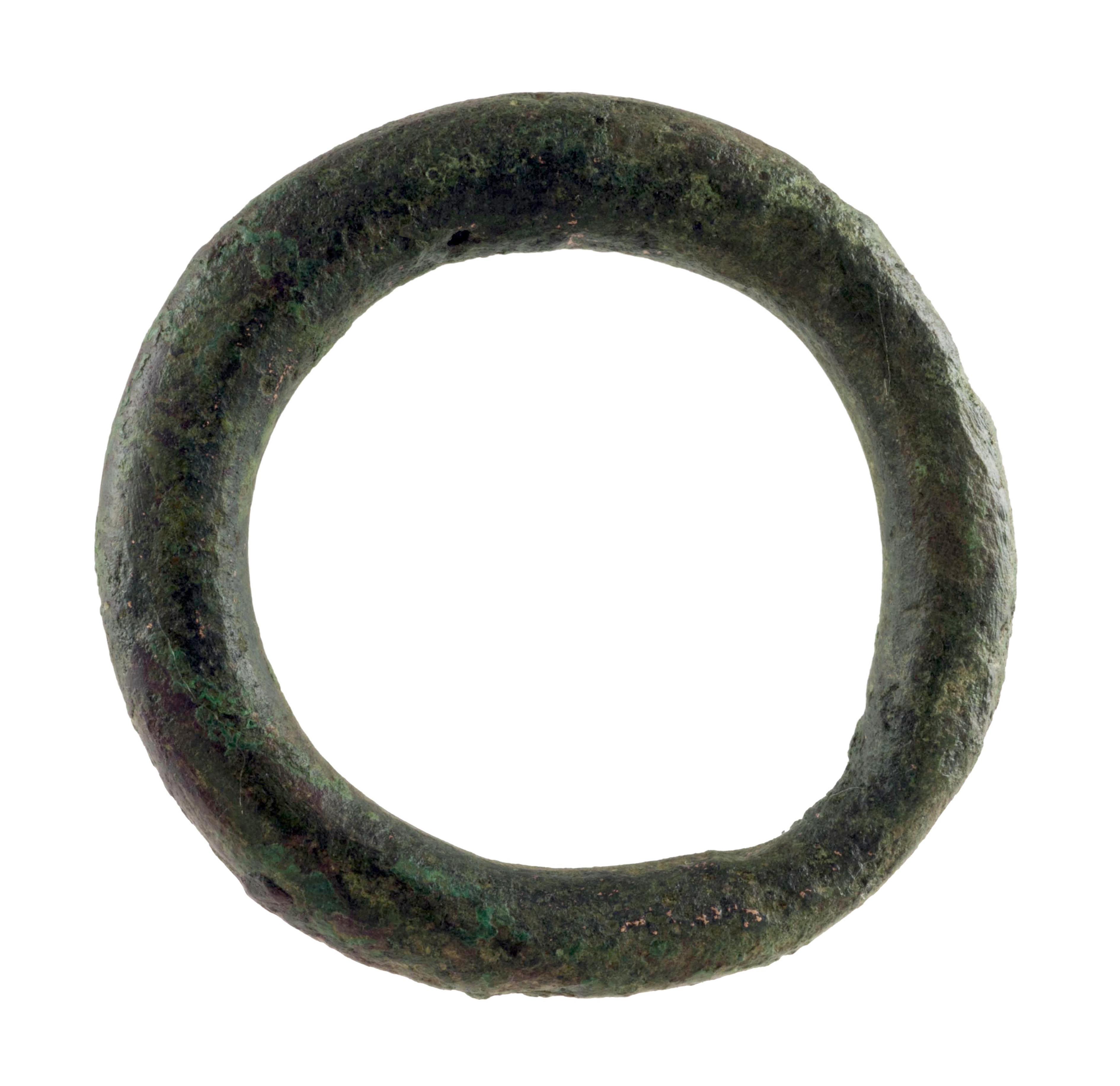 anello a ciambella - arte longobarda (seconda metà sec. VI)