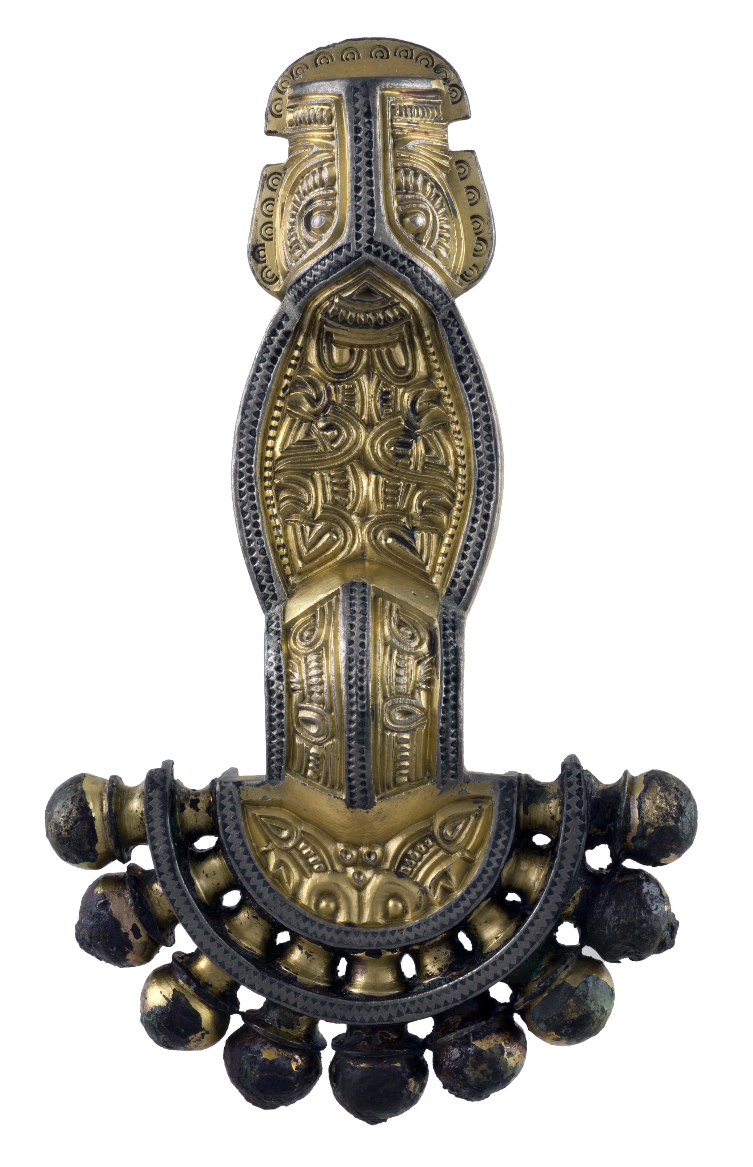 fibula ad arco - arte longobarda (seconda metà sec. VI)