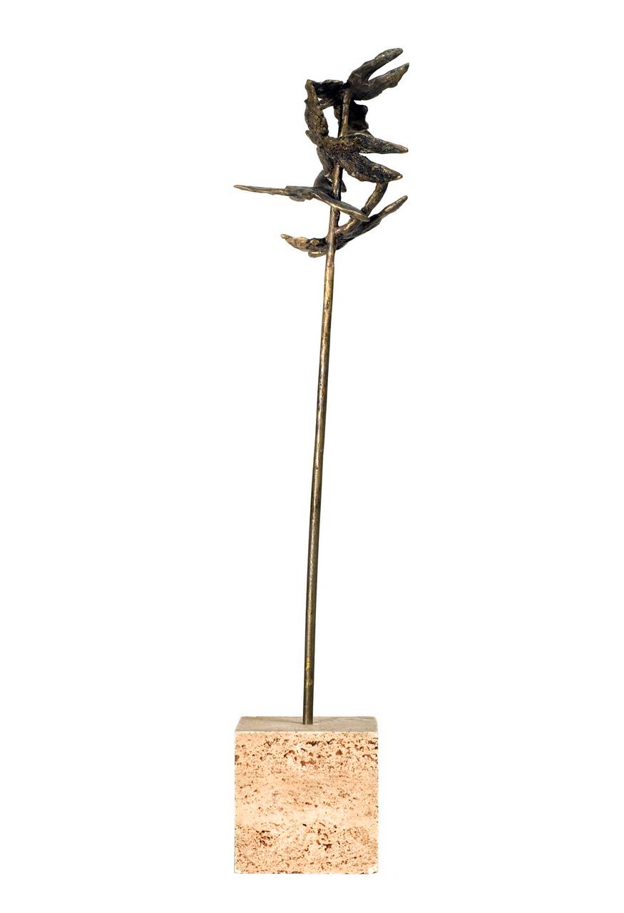 Flying Figures, 3 Figures on staff, elementi geometrici intrecciati con figure (scultura) di Friscia Albert (sec. XX)