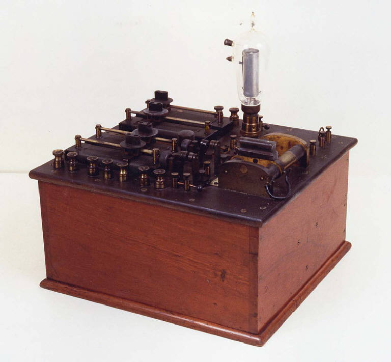 ricevitore, a cristallo rivelatore e valvola amplificatrice di Marconi Company, Marconi Guglielmo, Round Henry Joseph (primo quarto sec. XX)