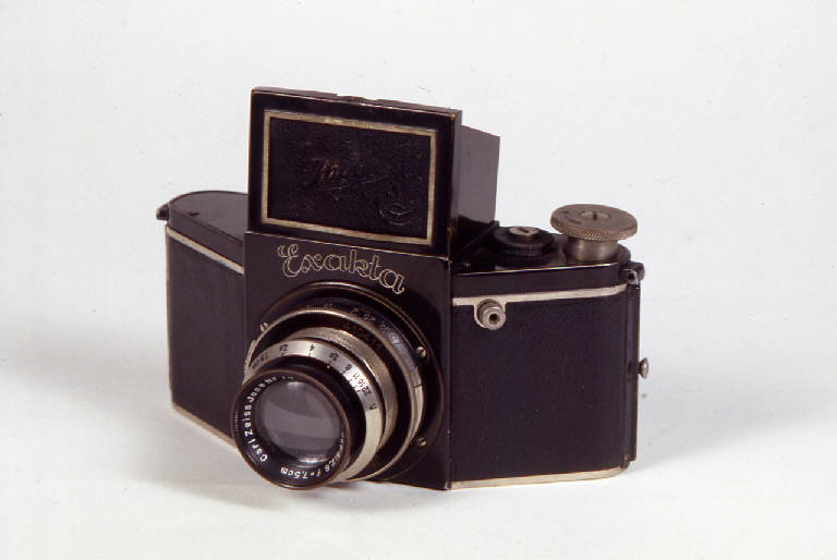 Zeiss Exakta A (apparecchio fotografico, reflex monoculare, a pellicola in rullo 127) di Iaghee Kameraverk, Carl Zeiss (sec. XX)