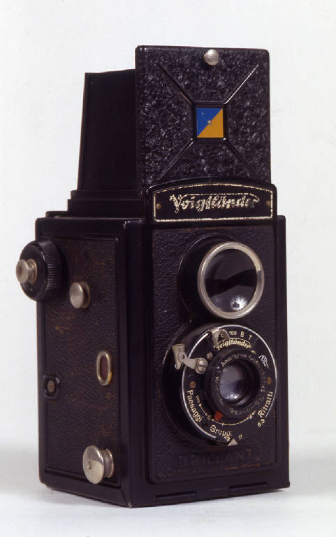 Voigtländer Brillant (apparecchio fotografico, reflex binoculare, a pellicola 6x6cm) di Voigtländer & Sohn (sec. XX)