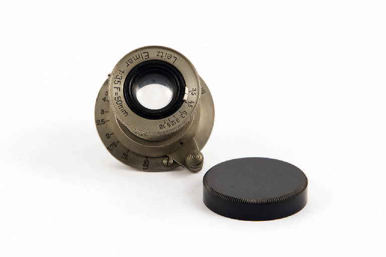 Leitz Elmar 1:3,5 F= 50mm (obiettivo fotografico, triplo, acromatico, asimmetrico, a quattro lenti) di Ernst Leitz GmbH, Berek Max (sec. XX)