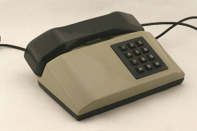 Pulsar (telefono, automatico a batteria centrale (BCA), a tastiera) di SIP - Società Italiana per l'Esercizio Telefonico (sec. XX)