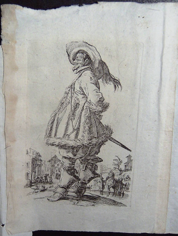 Il gentiluomo con mantello bordato di pelluiccia che tiene le mani dietro la schiena, Nobili (stampa, elemento d'insieme) di Callot Jacques (sec. XVII)