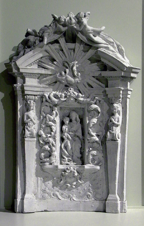 Altare con la Madonna e il Bambino in trono (scultura, opera isolata) di Repossi Pietro (secondo quarto sec. XX)