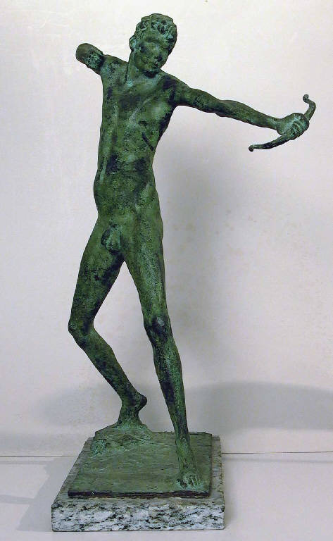L'arciere, Figura di arciere (statua, opera isolata) di Pelati Vittorio (sec. XX)