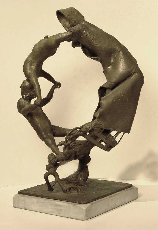 L'Albero della Vita, Figura femminile con due bambini su un albero (gruppo scultoreo, opera isolata) di Pelati Vittorio (sec. XX)