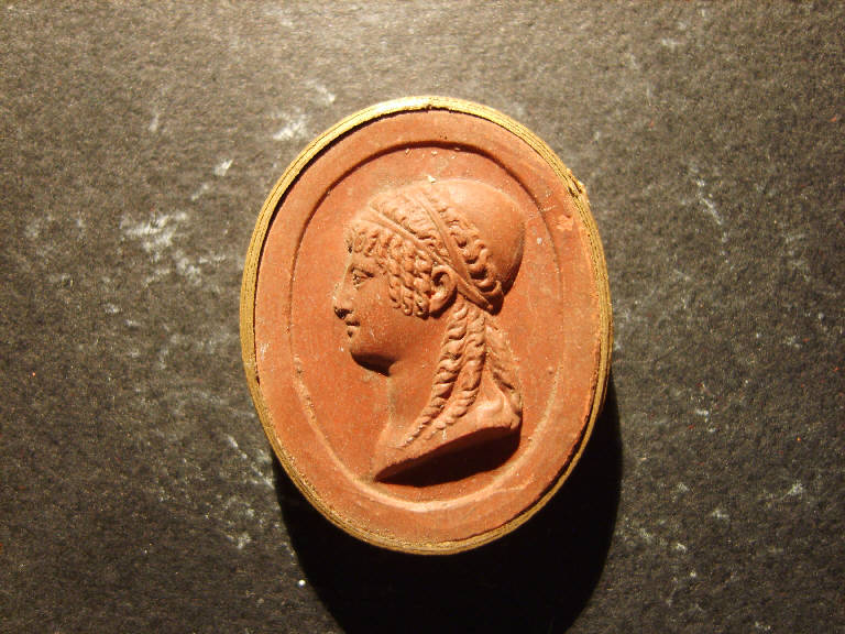 Testa femminile etrusca di profilo (calco, opera isolata) - ambito italiano (prima metà sec. XIX)