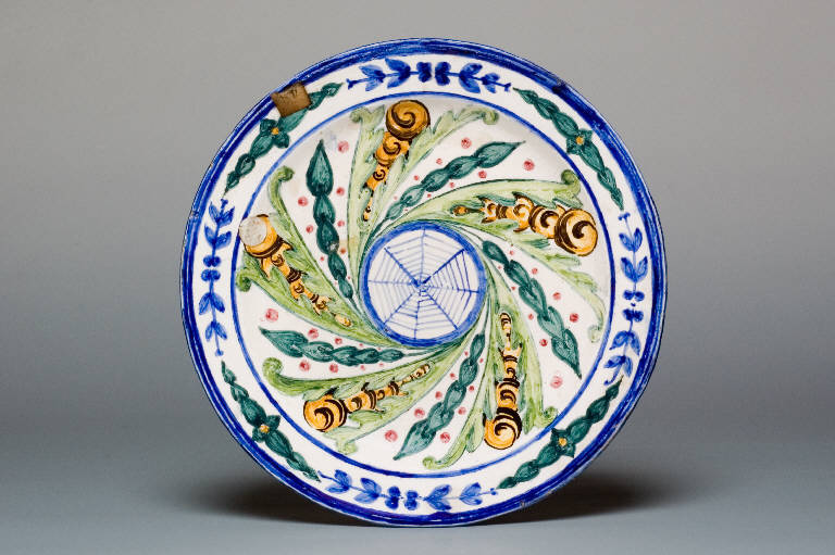 MOTIVI DECORATIVI VEGETALI STILIZZATI (piatto) di Talamoni Giuseppe (?) (prima metà sec. XX)