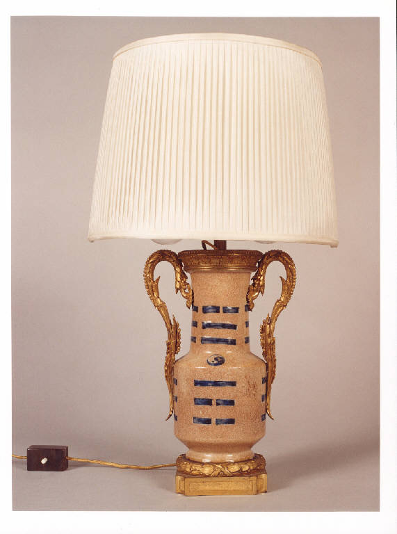 vaso, opera isolata - manifattura cinese (seconda metà sec. XVIII)