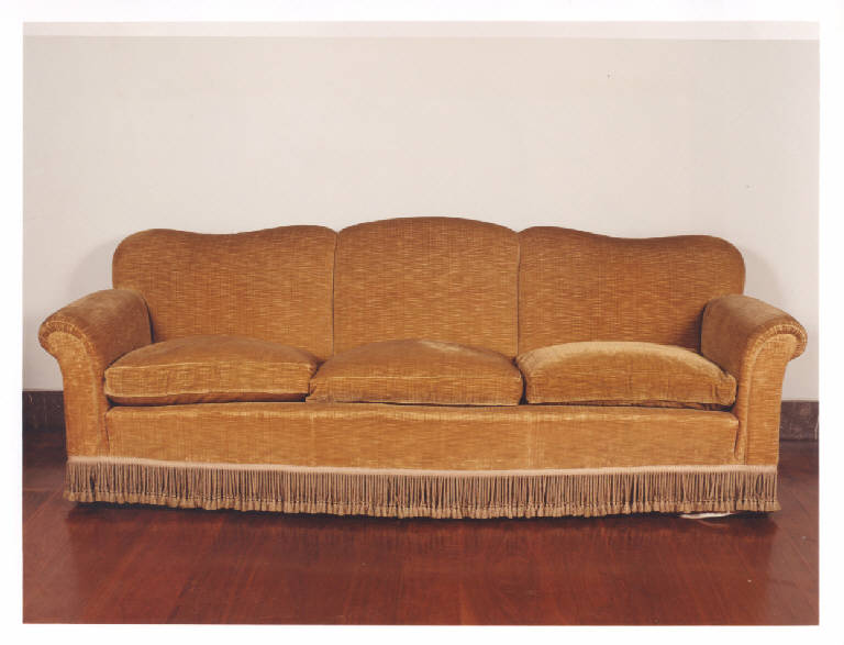 divano, opera isolata - manifattura italiana (prima metà sec. XX)