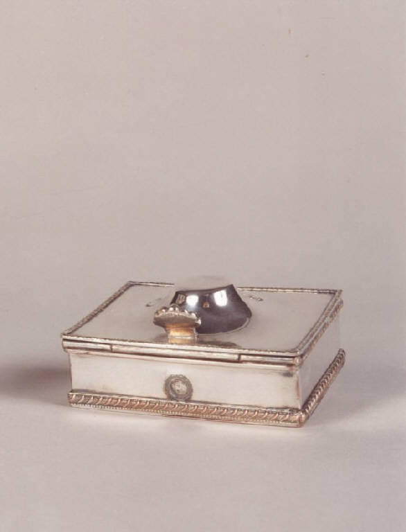 scatola, opera isolata - manifattura italiana (prima metà sec. XX)