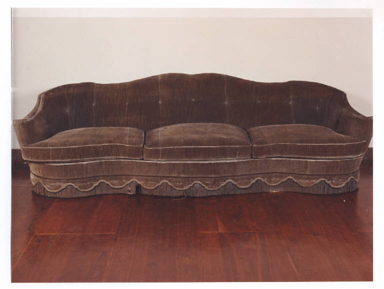 divano, opera isolata - manifattura italiana (prima metà sec. XX)