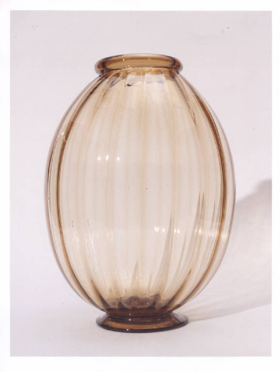vaso, opera isolata - manifattura italiana (prima metà sec. XX)