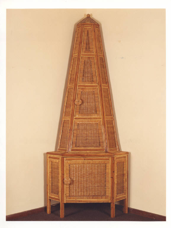 angoliera, insieme - manifattura italiana (prima metà sec. XX)