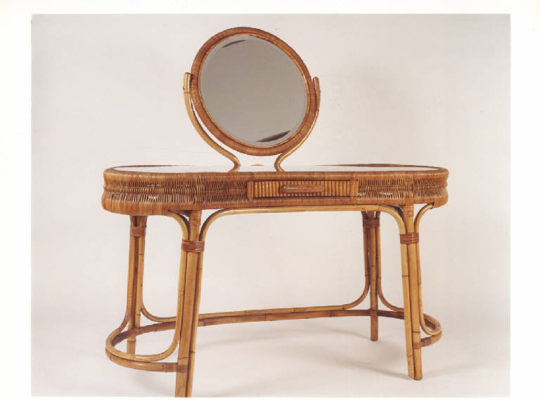 toilette, insieme - manifattura italiana (prima metà sec. XX)