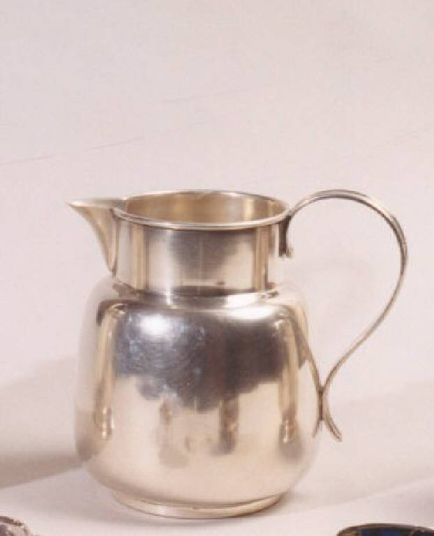 lattiera, opera isolata - manifattura italiana (prima metà sec. XX)