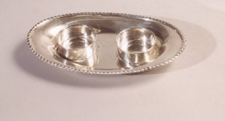 piattino con ciotolina, opera isolata - manifattura italiana (prima metà sec. XX)