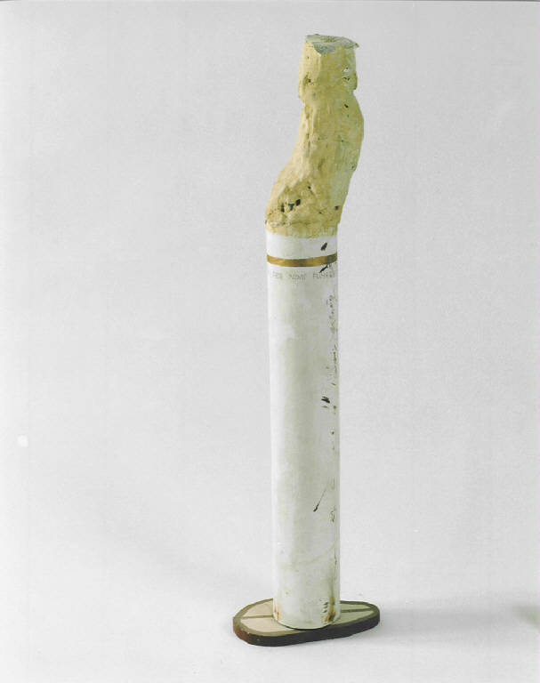 Posacenere sigaretta per non fumare, Sigaretta (scultura, opera isolata) di Berlusconi Amedeo (ultimo quarto sec. XX)