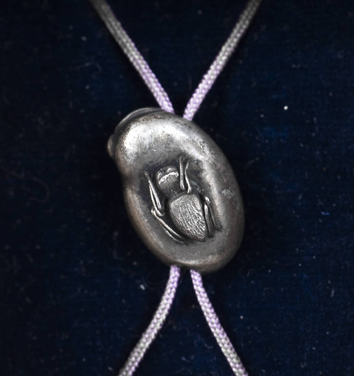 Ojime con fava e ragno, VEGETALE e ANIMALE (scultura, opera isolata) di Ho (seconda metà sec. XIX)