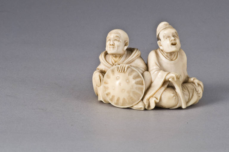 Due uomini seduti, UOMINI (scultura, opera isolata) - ambito giapponese (seconda metà sec. XIX)