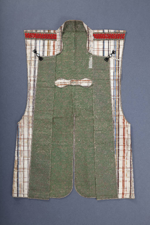 Motivi decorativi vegetali, Stemma gentilizio, Motivi decorativi geometrici (sopravveste) - manifattura giapponese (secc. XVIII/ XIX)