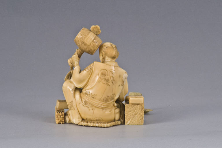 Fabbricante di scatole, UOMO, OGGETTI (scultura, opera isolata) di Yoshinobu (fine/ inizio secc. XIX/ XX)