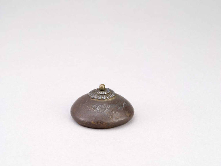 Motivi decorativi vegetali (netsuke) - manifattura giapponese (sec. XIX)