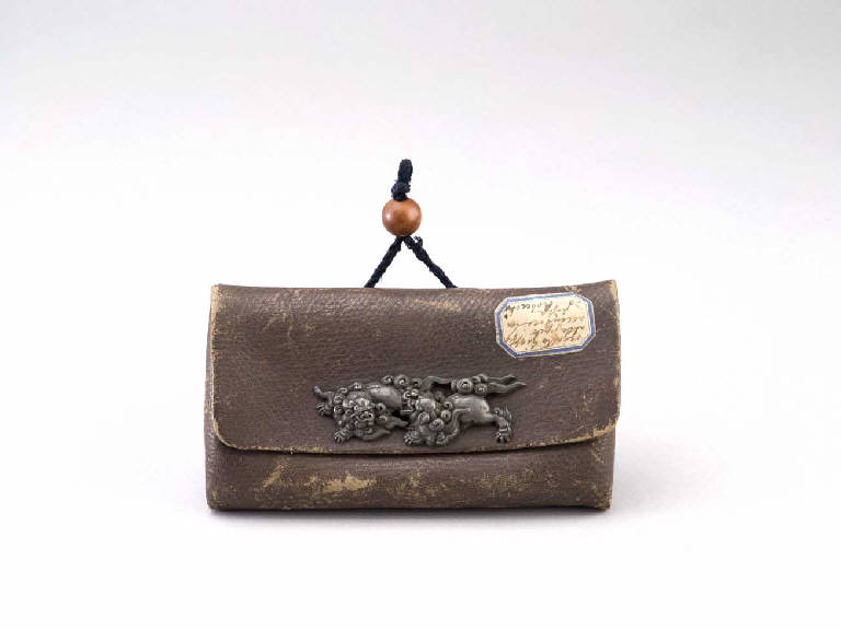 Leone cinese (borsa per tabacco) - manifattura giapponese (sec. XIX)