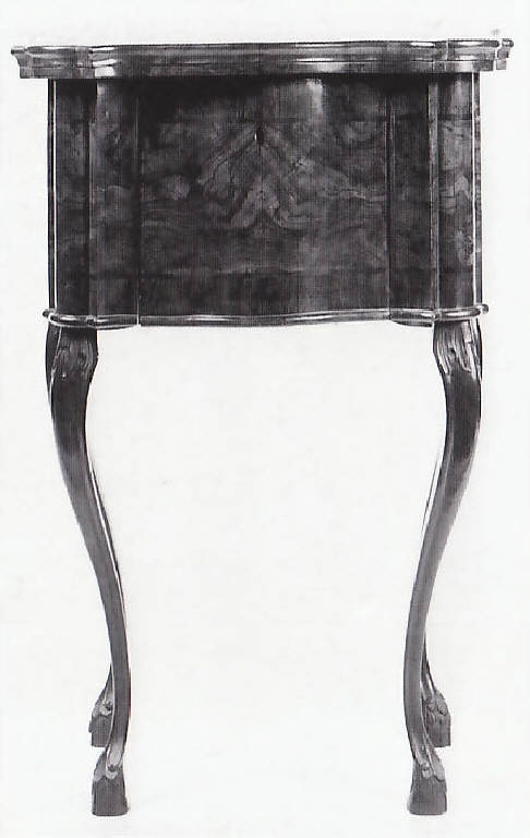 comodino - bottega lombarda (terzo quarto, primo quarto sec. XVIII, sec. XX)