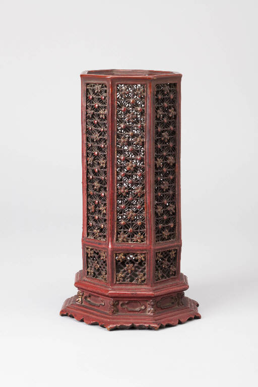 Motivi decorativi vegetali, Motivi decorativi geometrici (portapennelli (?)) - manifattura giapponese (?) (sec. XIX)