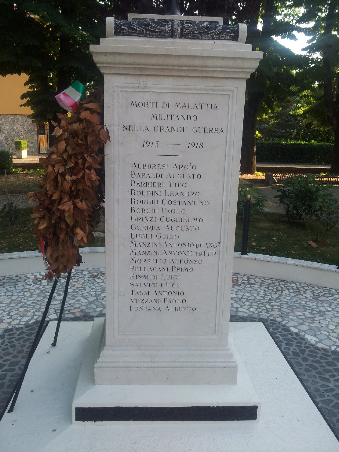 monumento ai caduti - a cippo - bottega modenese (sec. XX)