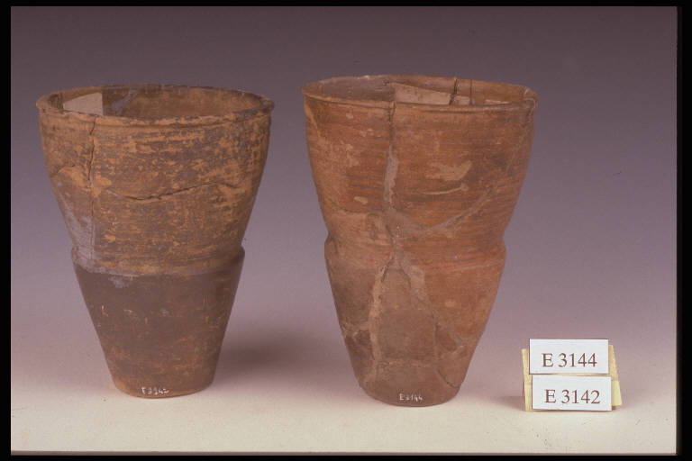 bicchiere a risega mediana, DE MARINIS / tipo D1 - cultura di Golasecca (sec. V a.C)